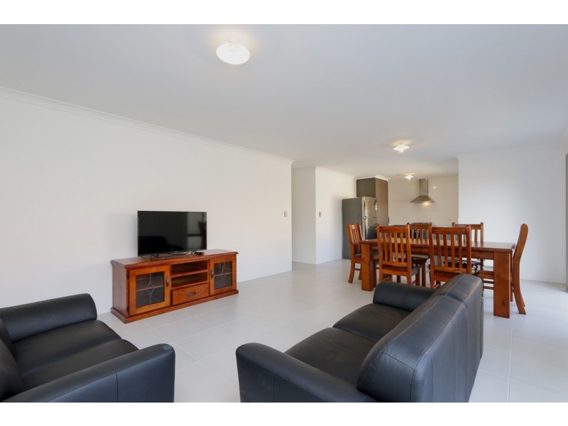 16B Reen Street, St James WA 6102