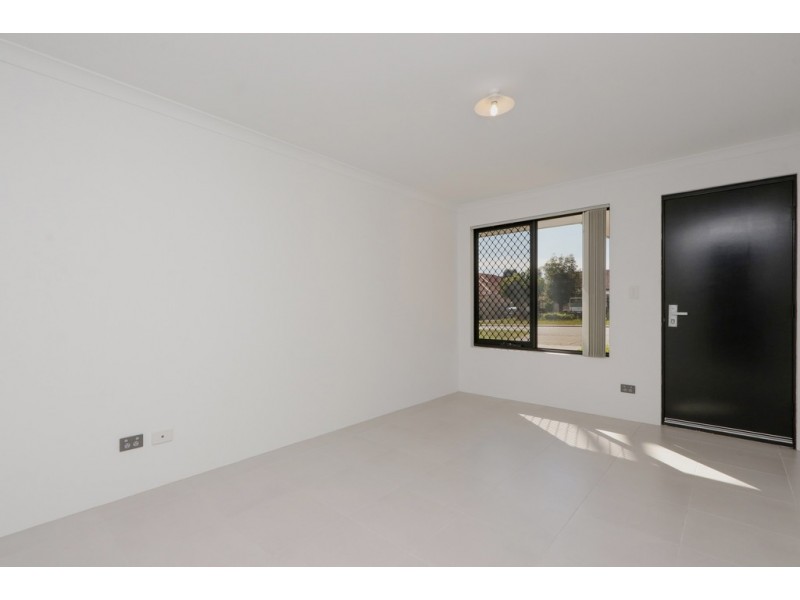 16B Reen Street, St James WA 6102