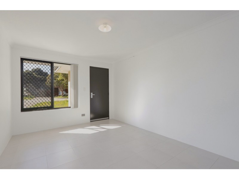 16B Reen Street, St James WA 6102