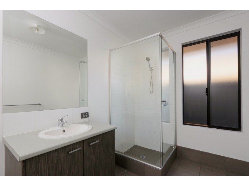 16B Reen Street, St James WA 6102