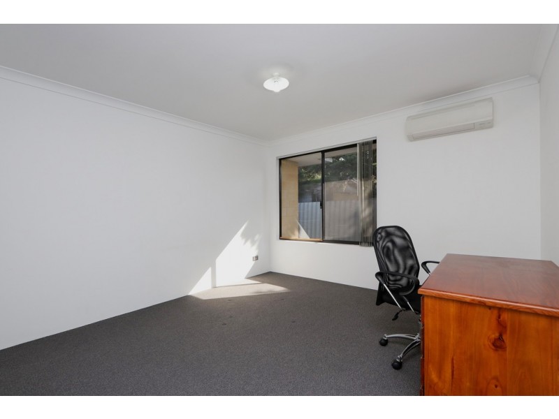 16B Reen Street, St James WA 6102