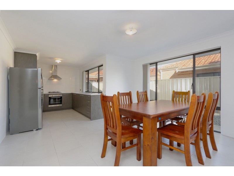 16B Reen Street, St James WA 6102