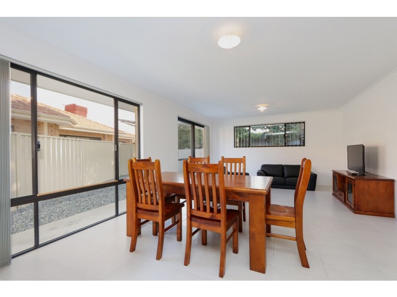 16B Reen Street, St James WA 6102