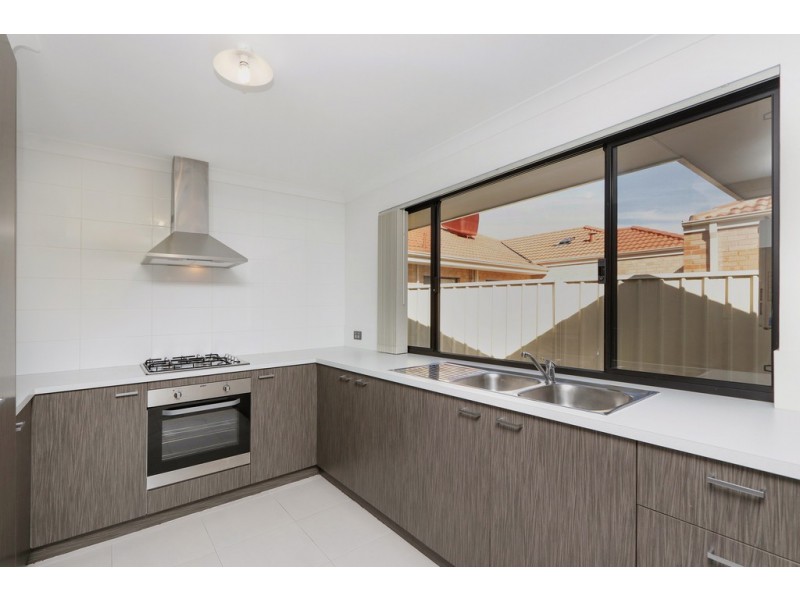 16B Reen Street, St James WA 6102
