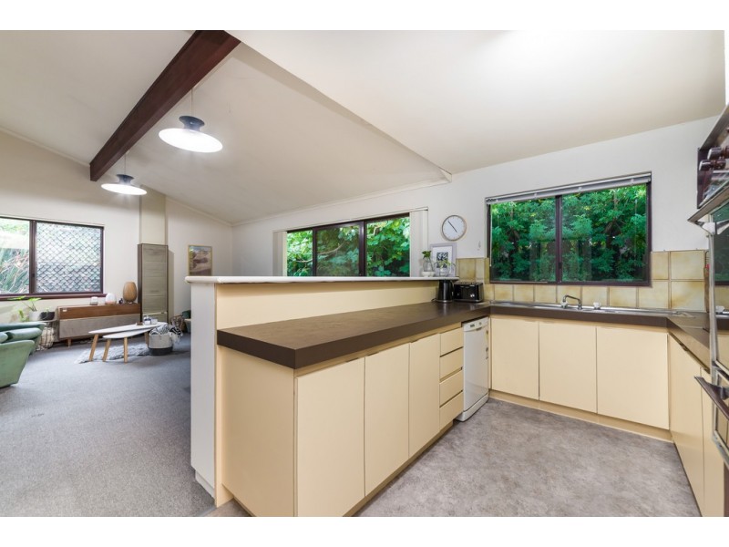 7 Cantray Ave, Applecross WA 6153