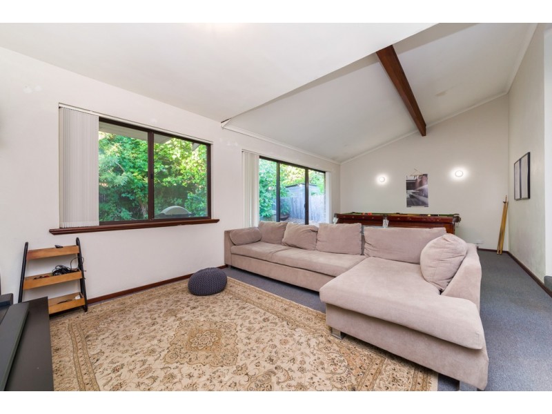 7 Cantray Ave, Applecross WA 6153