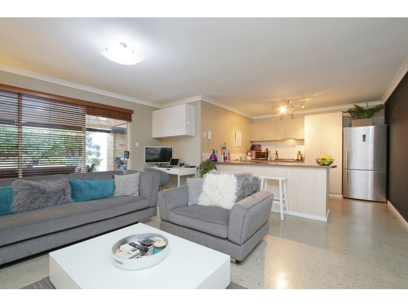 7/61 Whaleback Avenue, Parkwood WA 6147