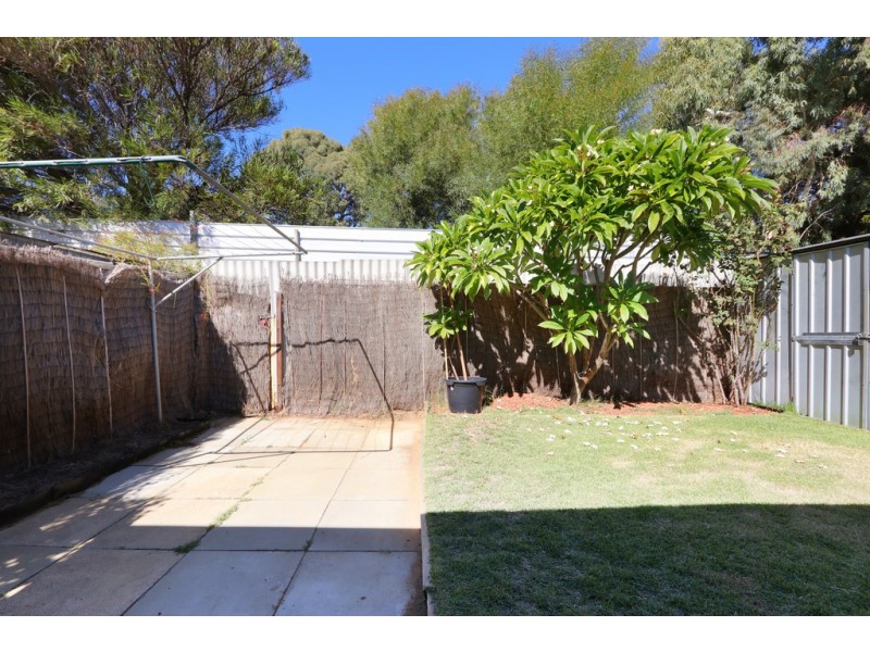 14/88 Church Avenue, Armadale WA 6112