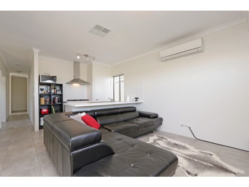146 Mornington Crescent, Wandi WA 6167
