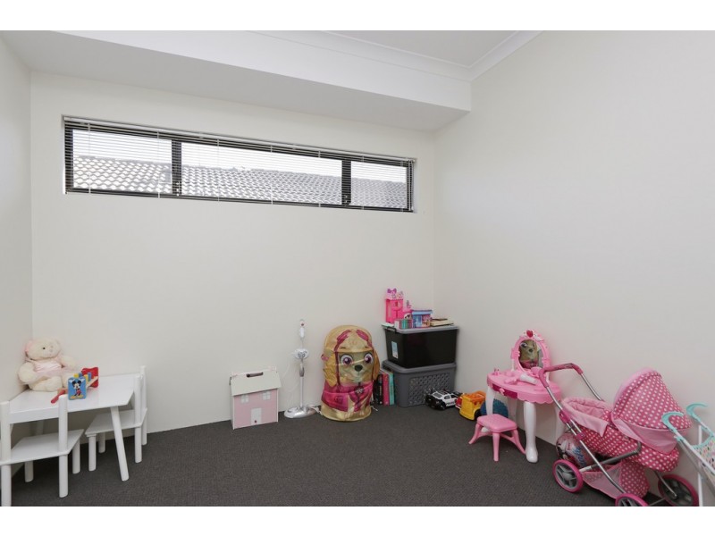 146 Mornington Crescent, Wandi WA 6167