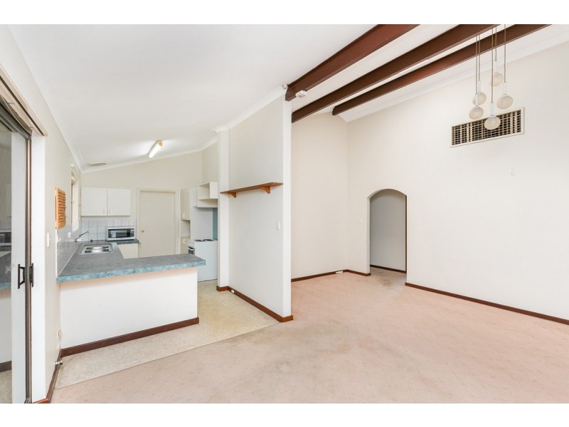 9/631 Canning Highway, Alfred Cove WA 6154