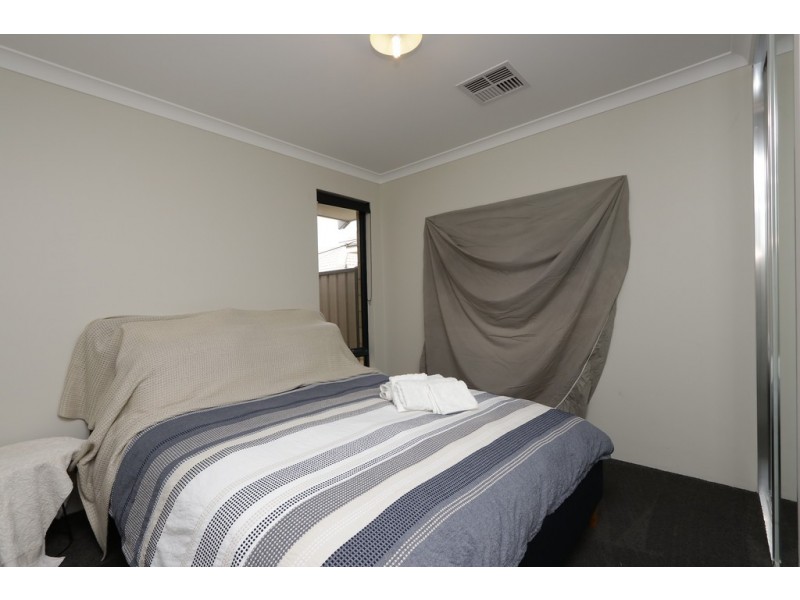 9 Torino Crescent, Piara Waters WA 6112