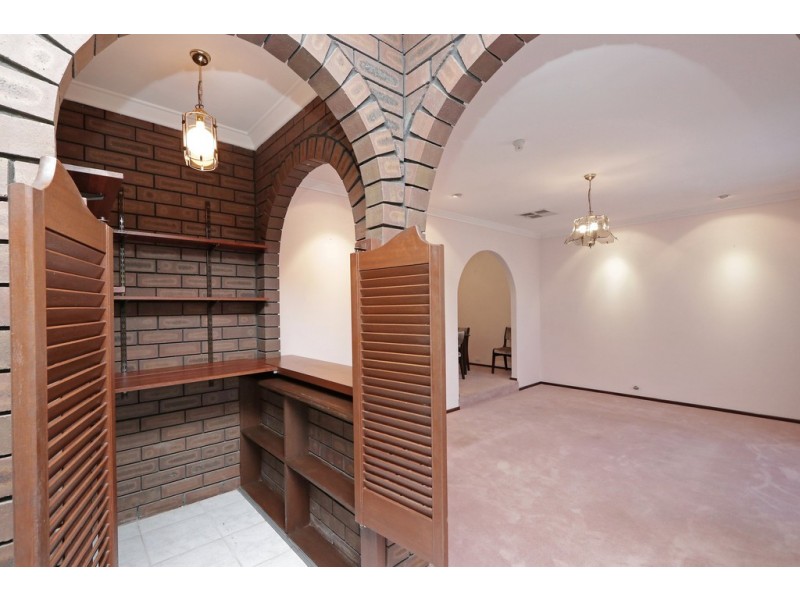 17 Waverley Way, Parkwood WA 6147