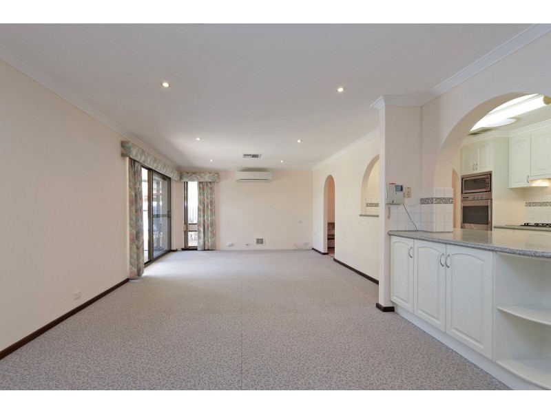 17 Waverley Way, Parkwood WA 6147