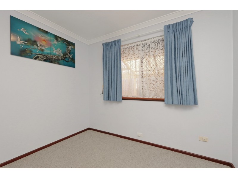 17 Waverley Way, Parkwood WA 6147