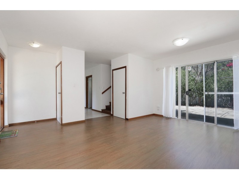 1/3 Marsh Road, Mount Richon WA 6112