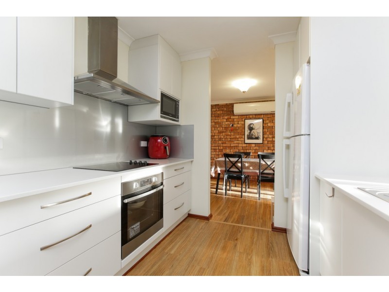 15 Wheatley Drive, Bull Creek WA 6149