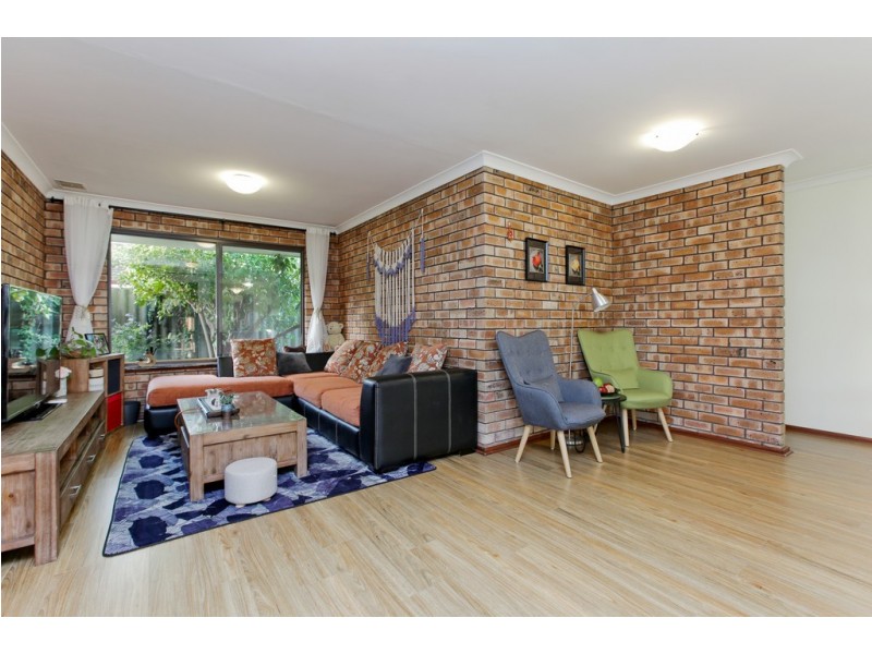 15 Wheatley Drive, Bull Creek WA 6149