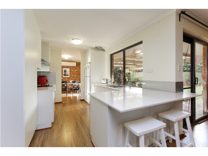 15 Wheatley Drive, Bull Creek WA 6149