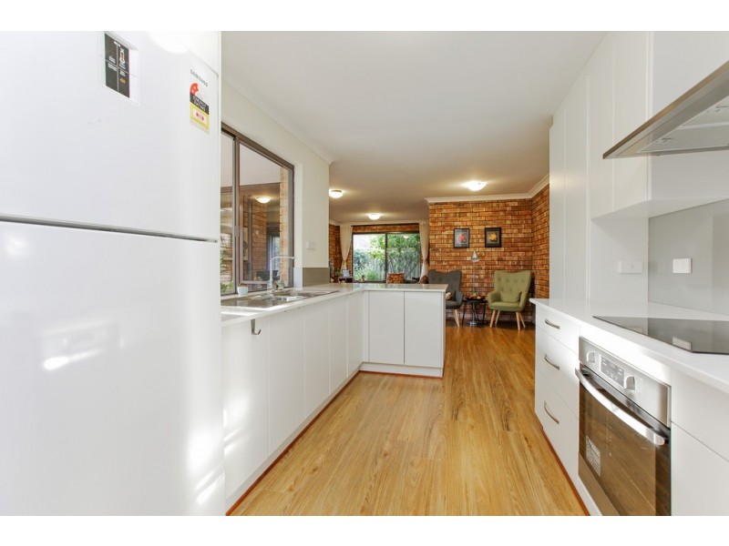 15 Wheatley Drive, Bull Creek WA 6149