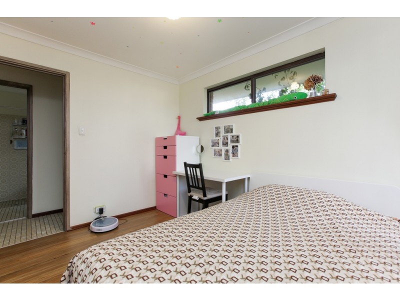 15 Wheatley Drive, Bull Creek WA 6149