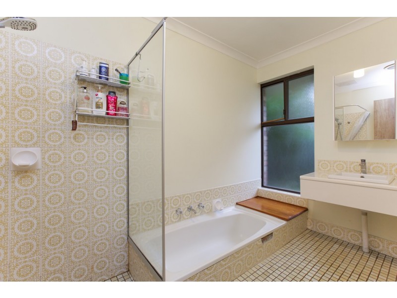 15 Wheatley Drive, Bull Creek WA 6149