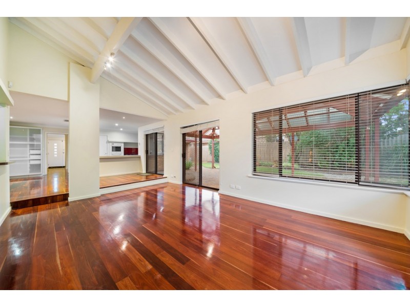 7 Kershaw Gardens, Leeming WA 6149