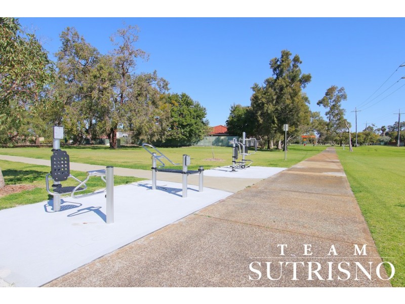 39B Clovelly Crescent, Lynwood WA 6147