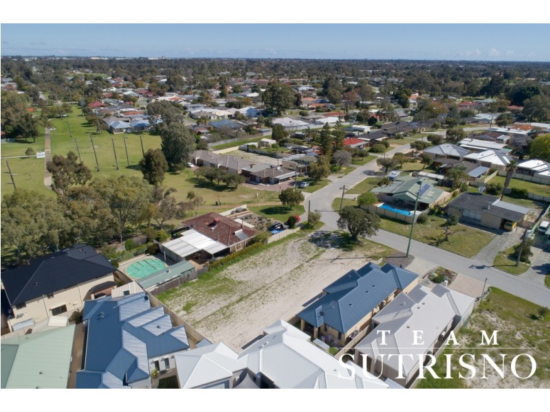 39B Clovelly Crescent, Lynwood WA 6147