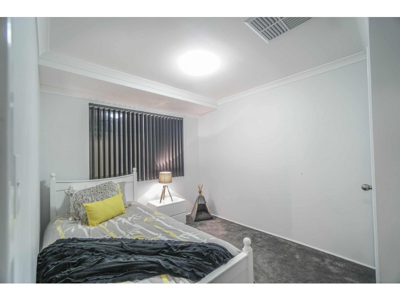 14 The Crest, Cockburn Central WA 6164