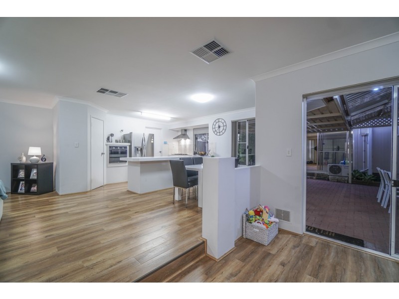 14 The Crest, Cockburn Central WA 6164