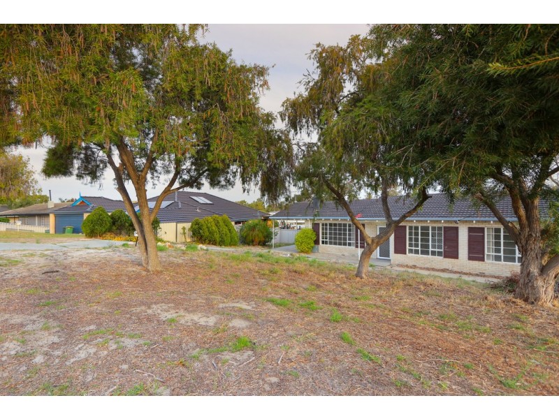 21 Clovelly Crescent, Lynwood WA 6147