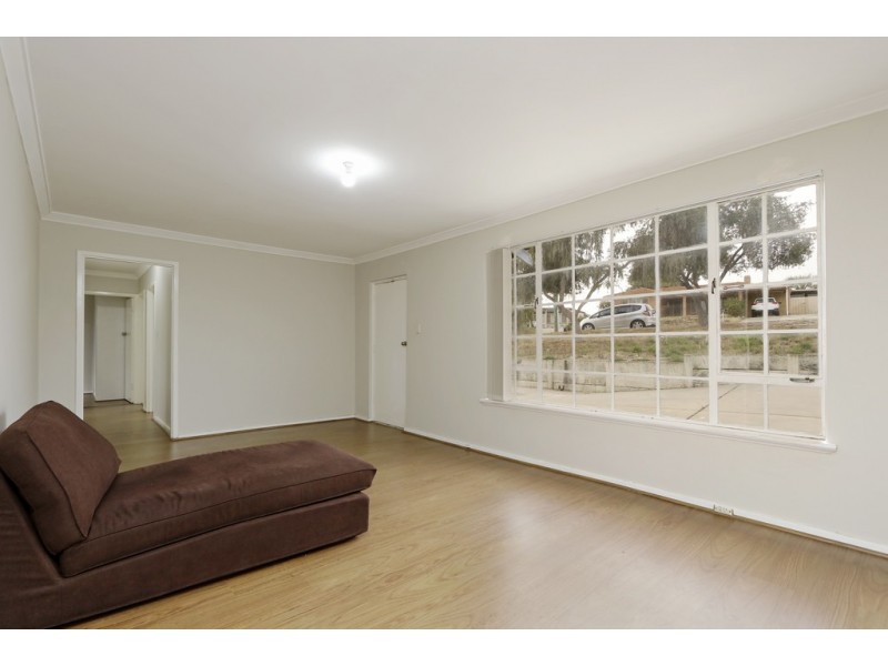 21 Clovelly Crescent, Lynwood WA 6147