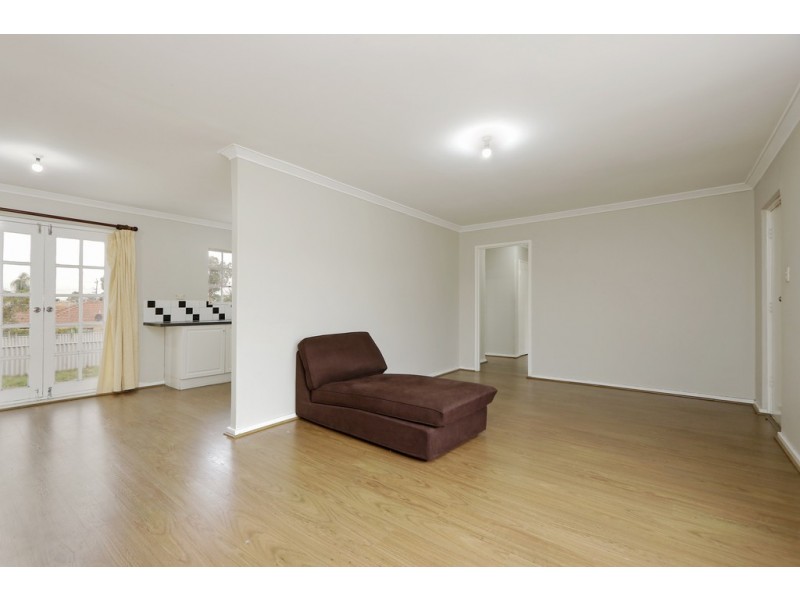 21 Clovelly Crescent, Lynwood WA 6147