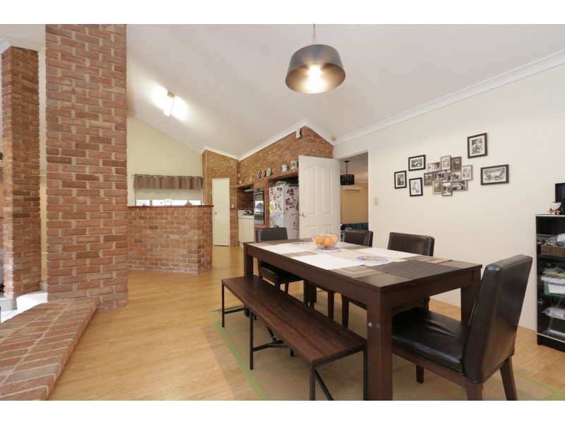 10 Alaric Court, Parkwood WA 6147