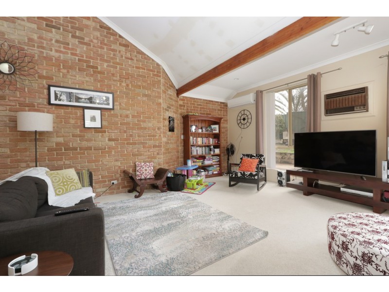 10 Alaric Court, Parkwood WA 6147