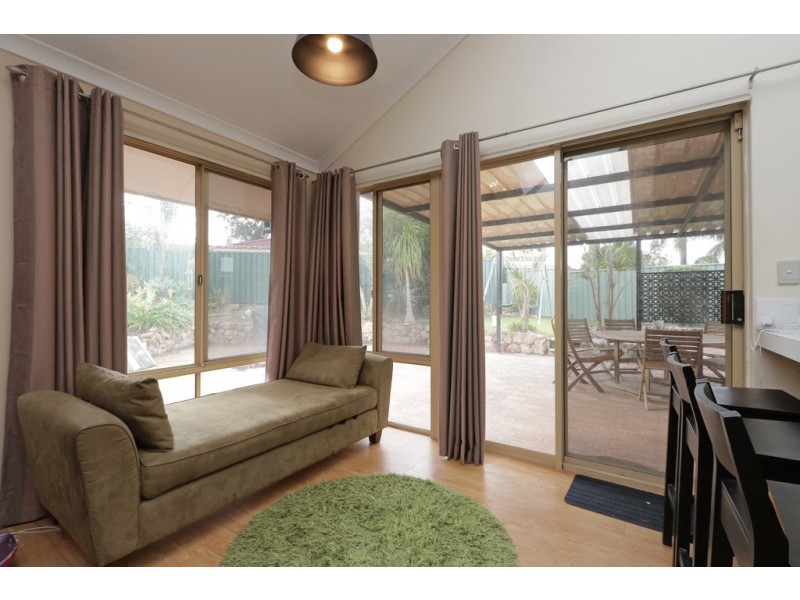 10 Alaric Court, Parkwood WA 6147