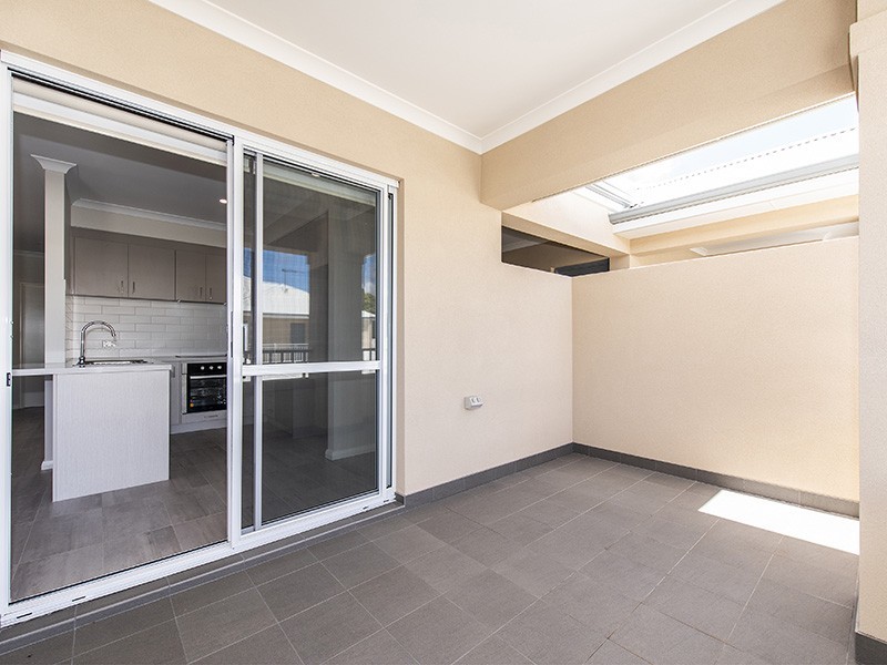 7/81 Holman Street, Alfred Cove WA 6154
