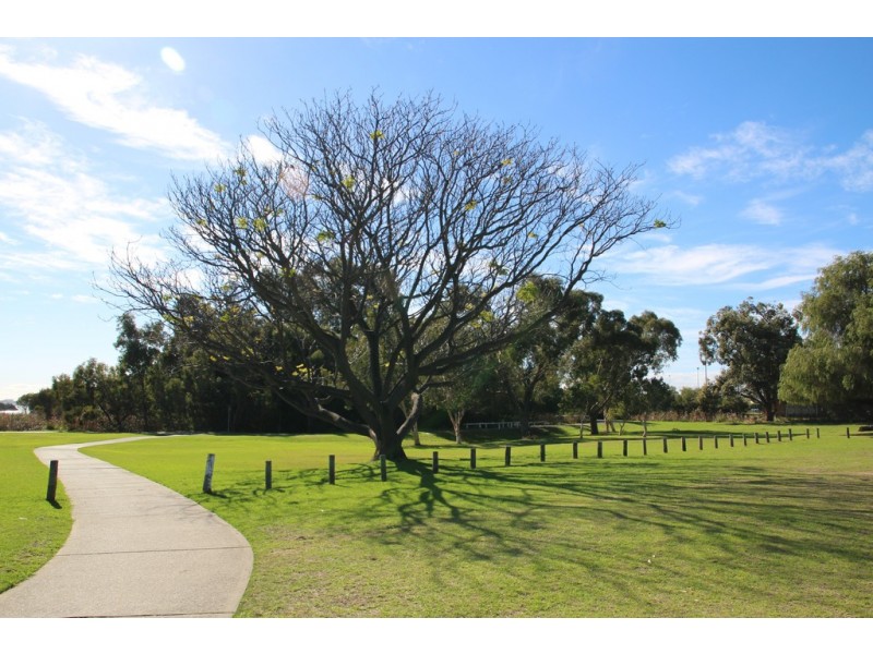 7/81 Holman Street, Alfred Cove WA 6154