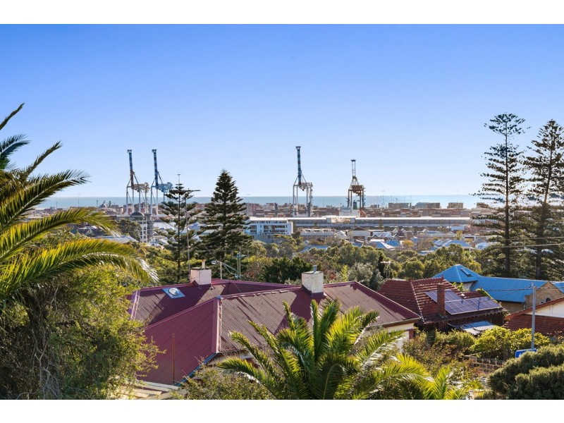 247 High Street corner of Bateman Street, Fremantle WA 6160