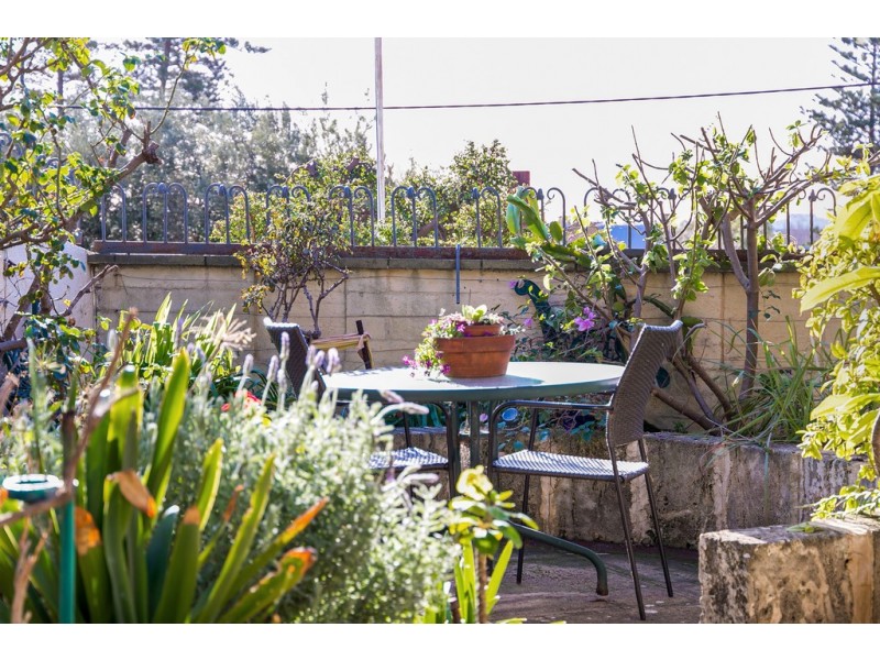 247 High Street corner of Bateman Street, Fremantle WA 6160