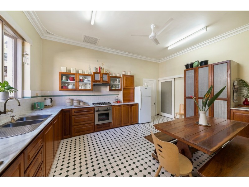 247 High Street corner of Bateman Street, Fremantle WA 6160