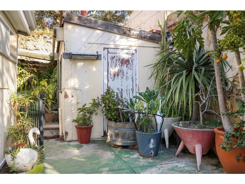 247 High Street corner of Bateman Street, Fremantle WA 6160