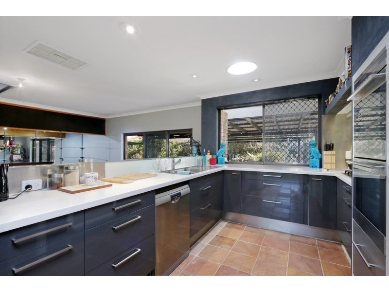 8 Noonan Court, Willetton WA 6155