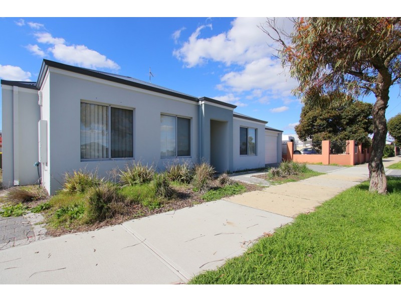 1-4 / 284 Railway Parade, East Cannington WA 6107