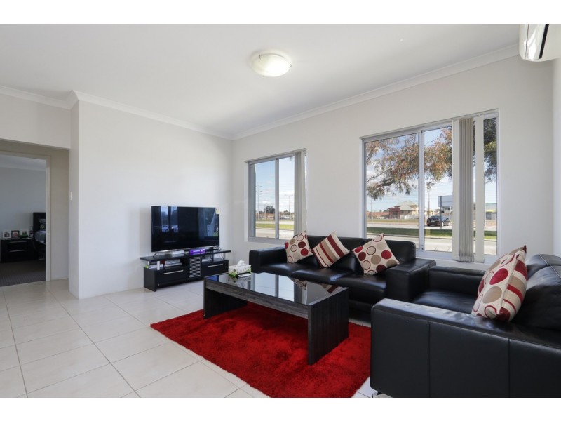 1-4 / 284 Railway Parade, East Cannington WA 6107