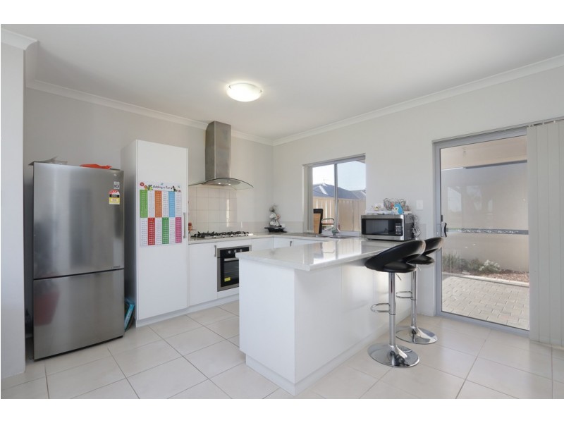 1-4 / 284 Railway Parade, East Cannington WA 6107