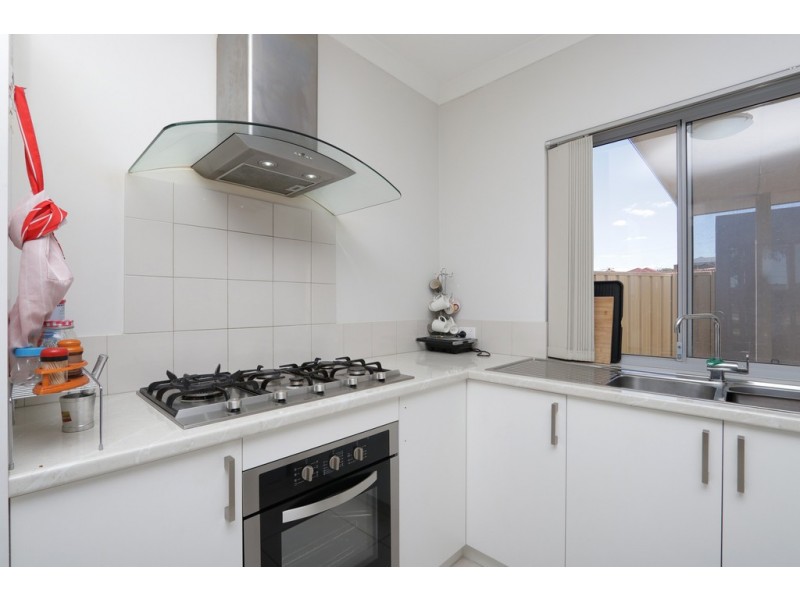 1-4 / 284 Railway Parade, East Cannington WA 6107