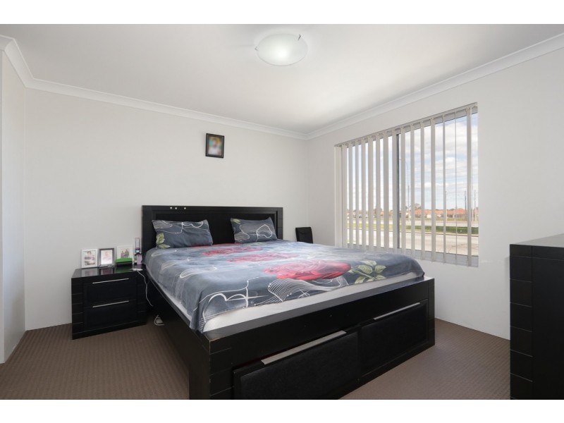 1-4 / 284 Railway Parade, East Cannington WA 6107