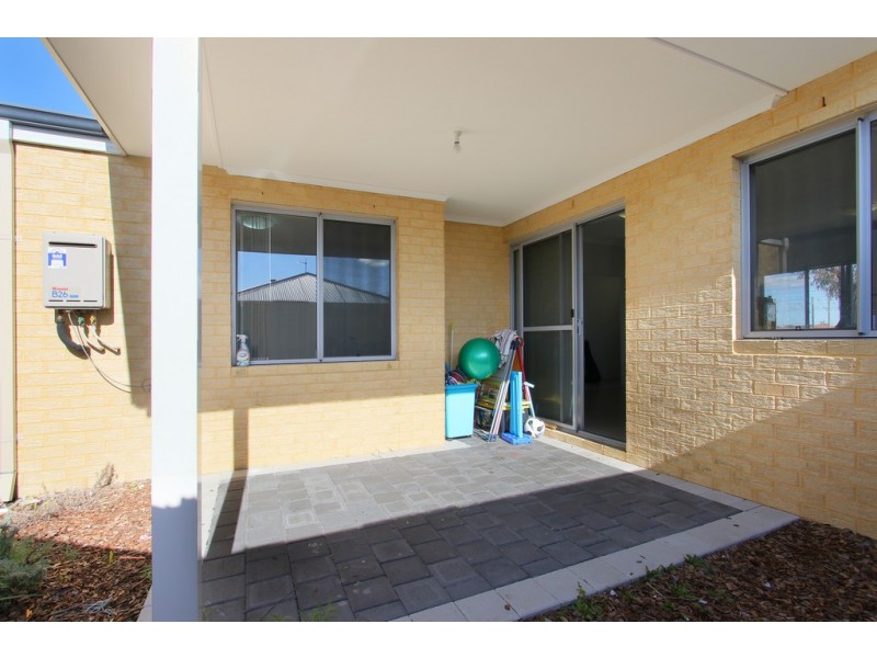 1-4 / 284 Railway Parade, East Cannington WA 6107